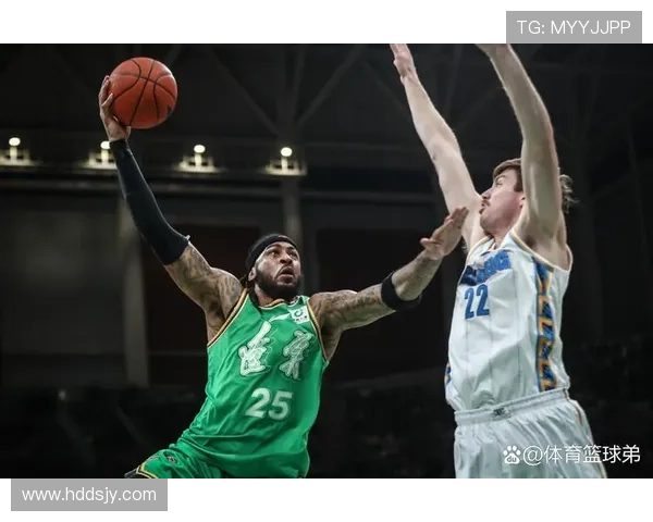 莫布里首节火力全开6投4中狂砍12分并罚球6中4助力球队领先